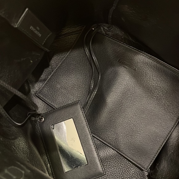 *SOLD* Balenciaga Everyday Tote - Picture 8 of 9